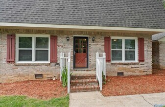 2519 Excalibur Dr SE in Huntsville, AL - Building Photo - Building Photo