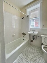 27 Park Dr, Unit 21 in Boston, MA - Building Photo - Building Photo