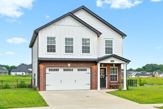 508 Castle Pinckney Ln in Clarksville, TN - Building Photo - Building Photo