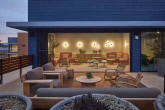 Sevens in Mountain View, CA - Foto de edificio - Building Photo