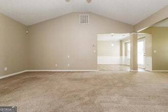 437 Summer Hill Cir in Stockbridge, GA - Building Photo - Building Photo