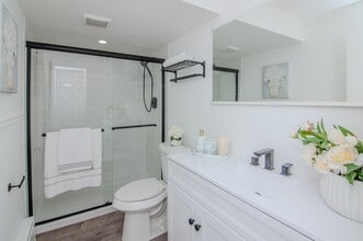 4194 Packard St in Ann Arbor, MI - Building Photo - Building Photo