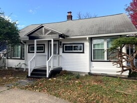 5803 2nd St S in Arlington, VA - Building Photo