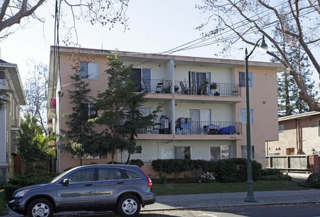 1836 Central Ave in Alameda, CA - Foto de edificio - Building Photo