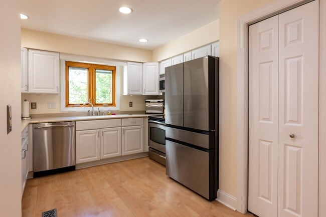 property at 813 Close Ave