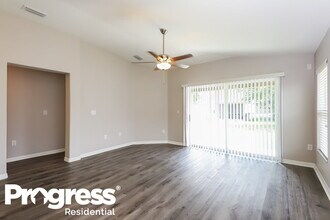 7338 Lumber Port Dr in Ruskin, FL - Building Photo - Building Photo