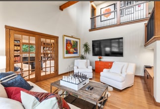 5732 Sunset Ln in Mukilteo, WA - Foto de edificio - Building Photo