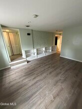 56 S Swan St in Albany, NY - Building Photo - Building Photo