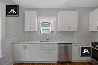 110 Winthrop Rd in Brookline, MA - Building Photo - Building Photo