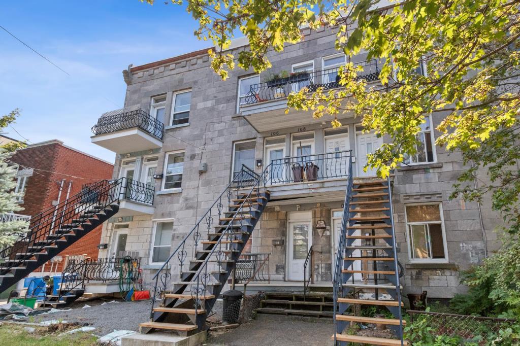 110 Willibrord Rue in Verdun, QC - Building Photo