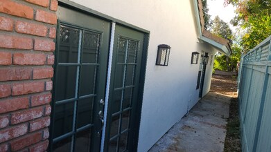 26022 Fallbrook in Lake Forest, CA - Building Photo - Building Photo