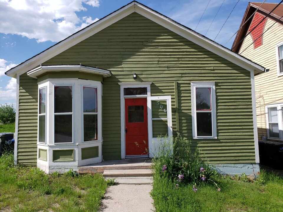 506 Clark St in Rapid City, SD - Building Photo