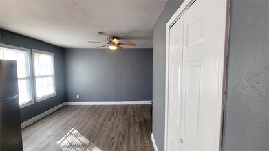 3001 Avenue C-Unit -C in Fort Worth, TX - Building Photo - Building Photo