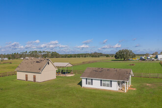 21379 US Highway 90 in Robertsdale, AL - Building Photo - Building Photo