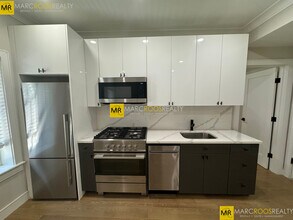 531 Newbury St in Boston, MA - Building Photo - Building Photo
