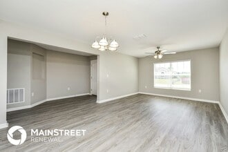 621 NW 37th Pl in Cape Coral, FL - Building Photo - Building Photo