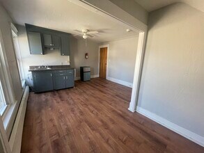 52 Chestnut Ave in Rutland, VT - Building Photo - Building Photo