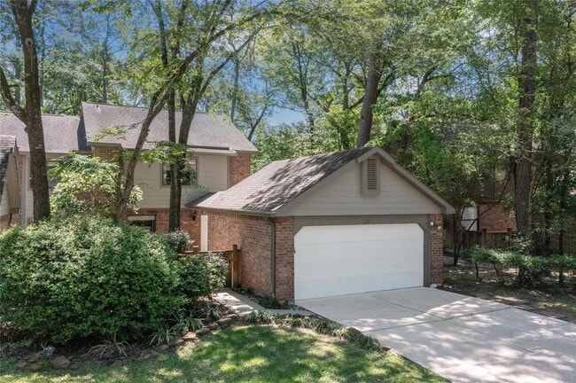 property at 24 W Willowood Ct