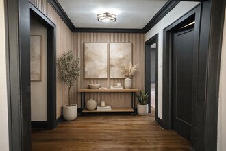 7357 S St Lawrence Ave in Chicago, IL - Building Photo - Building Photo