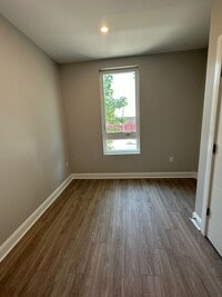 2220 N Franklin St, Unit B photo'