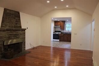 4 Elm Way in Mahopac, NY - Building Photo - Building Photo