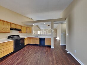 1137 Thornwood Dr in Greenwood, IN - Building Photo - Building Photo