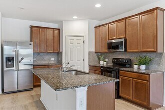 6320 Routenburn St in Austin, TX - Building Photo - Building Photo