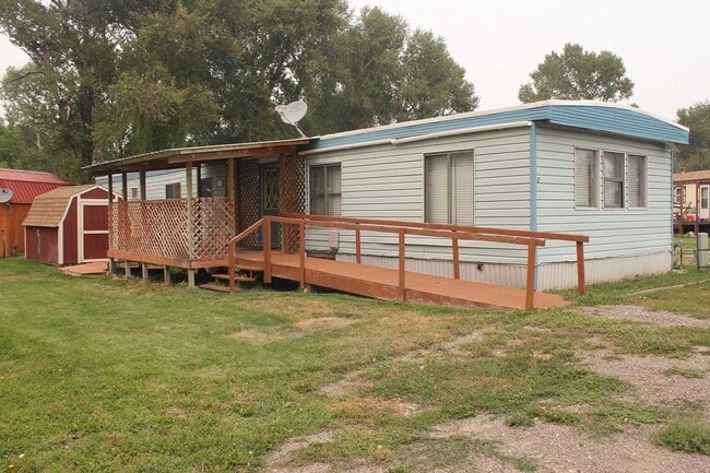 property at 1100 E Geyser St
