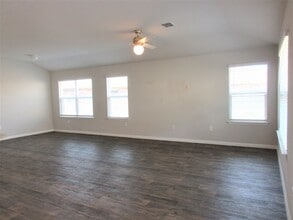 10913 Gonzales Ranger Pass in Austin, TX - Building Photo - Building Photo