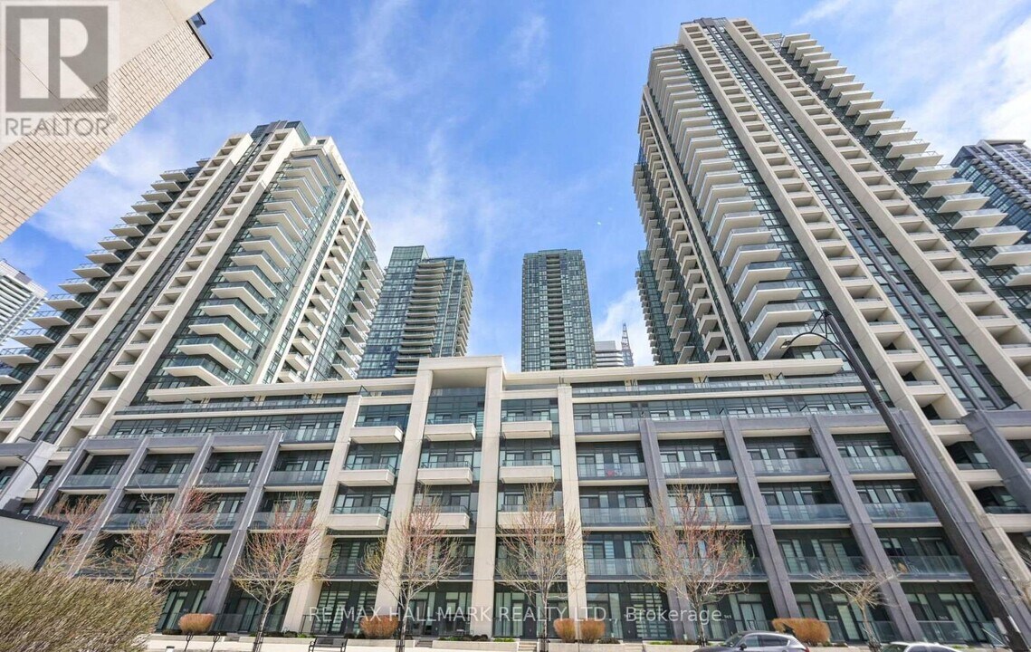 4055-4055 Parkside Village Dr in Mississauga, ON - Building Photo