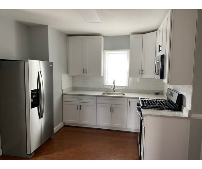 4319 Kenwood Ave in Baltimore, MD - Building Photo - Building Photo