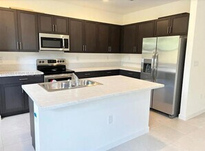 24462 SW 119th Pl in Princeton, FL - Building Photo - Building Photo