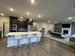 12212 SW Champlin Ln in Beaverton, OR - Building Photo - Building Photo