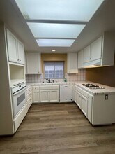 2488 Plumwood Way in Madera, CA - Foto de edificio - Building Photo