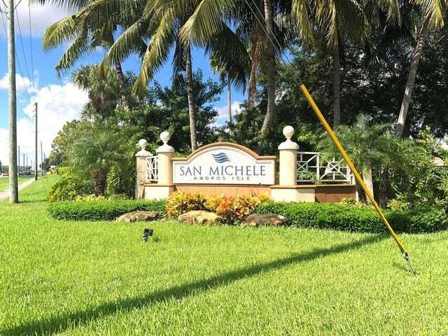 8855 Okeechobee Blvd in Royal Palm Beach, FL - Building Photo