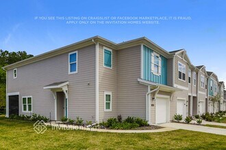 13307 Shore Grass Dr in Jacksonville, FL - Foto de edificio - Building Photo