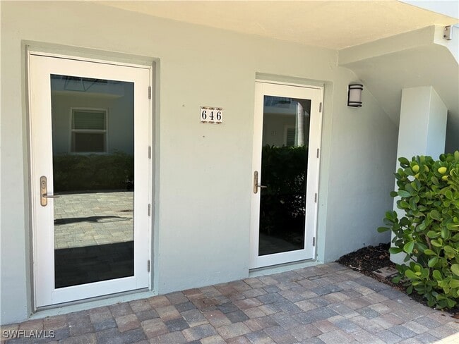 property at 646 12th Ave S