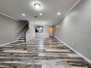 2296 Aloha Bay Ct in Ocoee, FL - Foto de edificio - Building Photo