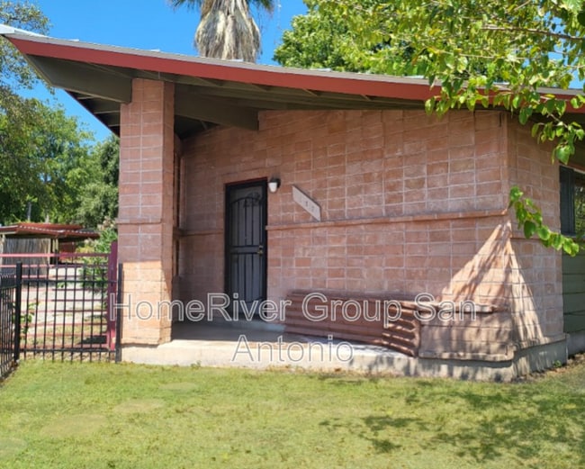property at 103 E Skyview Dr