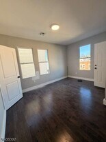 69 Brookdale Ave, Unit 3L in Newark, NJ - Building Photo