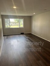 5250 Harbet Ave NW in Cedar Rapids, IA - Building Photo - Building Photo