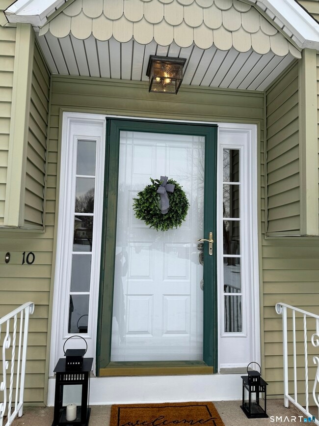 10 Longview Ln in Wallingford, CT - Building Photo - Building Photo