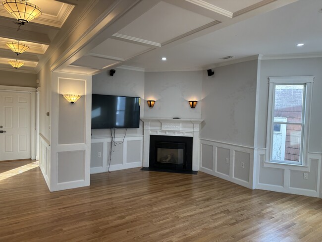 12 Buttonwood St, Unit 3 in Boston, MA - Building Photo - Building Photo