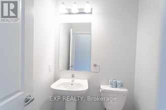 64 Natare Pl in Ottawa, ON - Building Photo - Building Photo