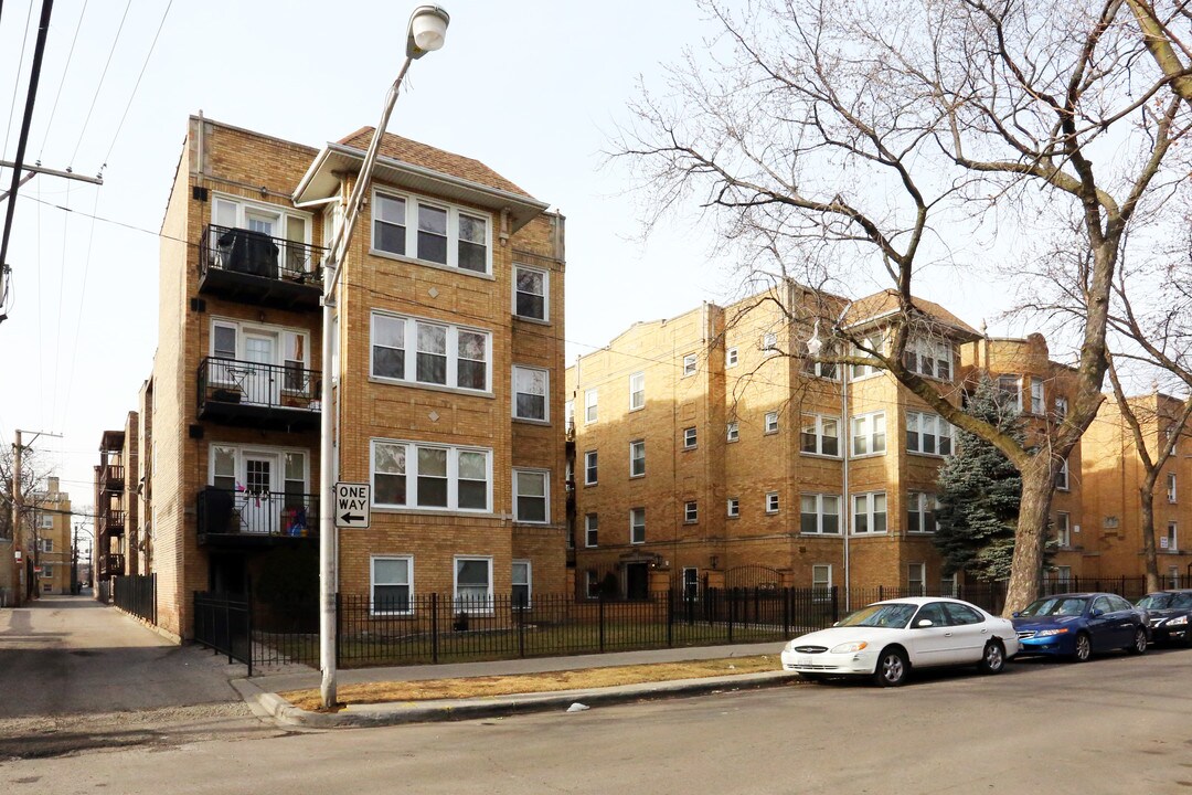 4810-4820 N Avers Ave in Chicago, IL - Building Photo