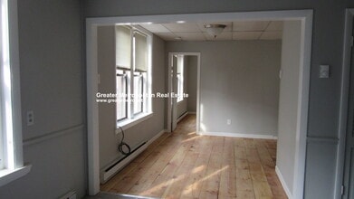 1 Foster St, Unit 4 in Boston, MA - Building Photo - Building Photo