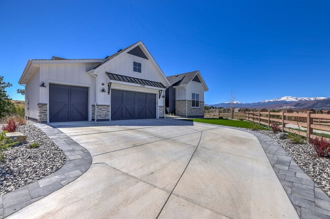 11705 Black Creek Dr in Colorado Springs, CO - Building Photo - Building Photo