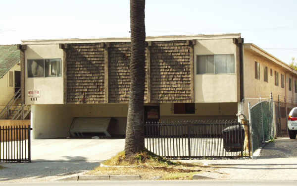 111 S Rampart Blvd in Los Angeles, CA - Building Photo - Building Photo