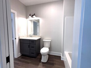 5 N Salem Rd in Ridgefield, CT - Building Photo - Building Photo