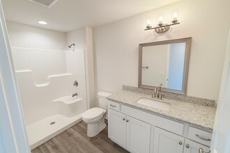 330 Cattail Ct in Genoa City, WI - Building Photo - Building Photo